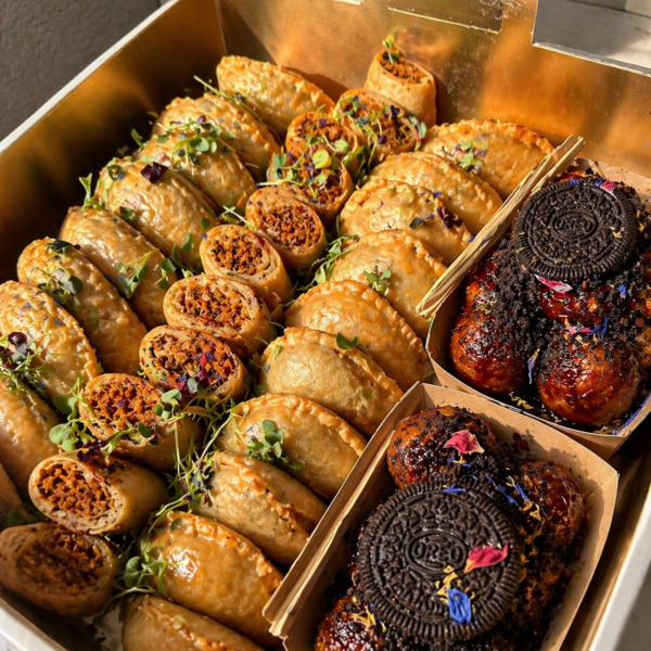 The Feast Pastry Box